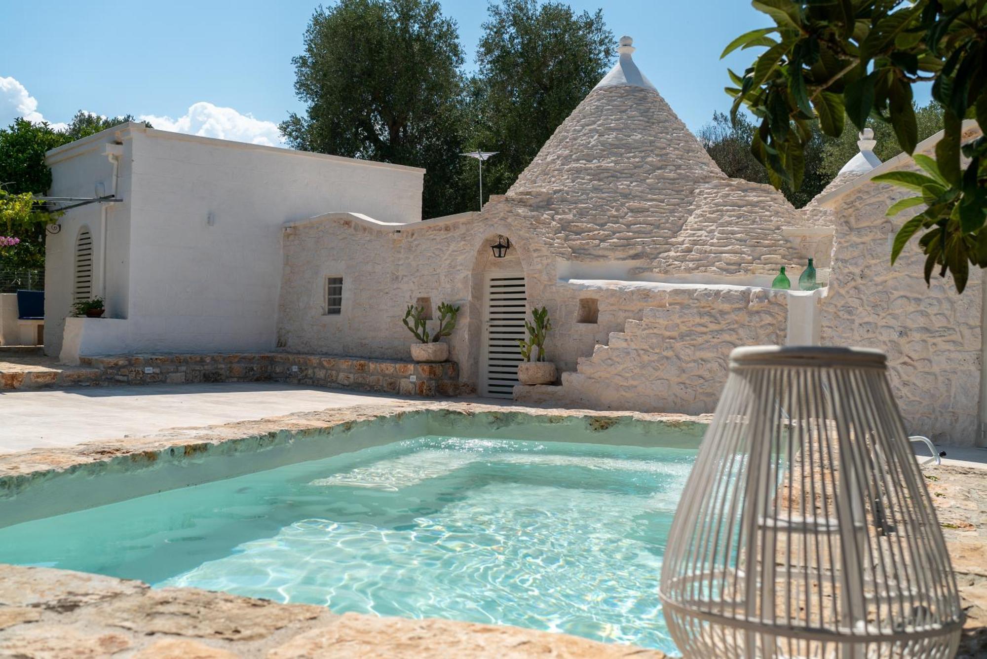 Trullo Starbax Villa *